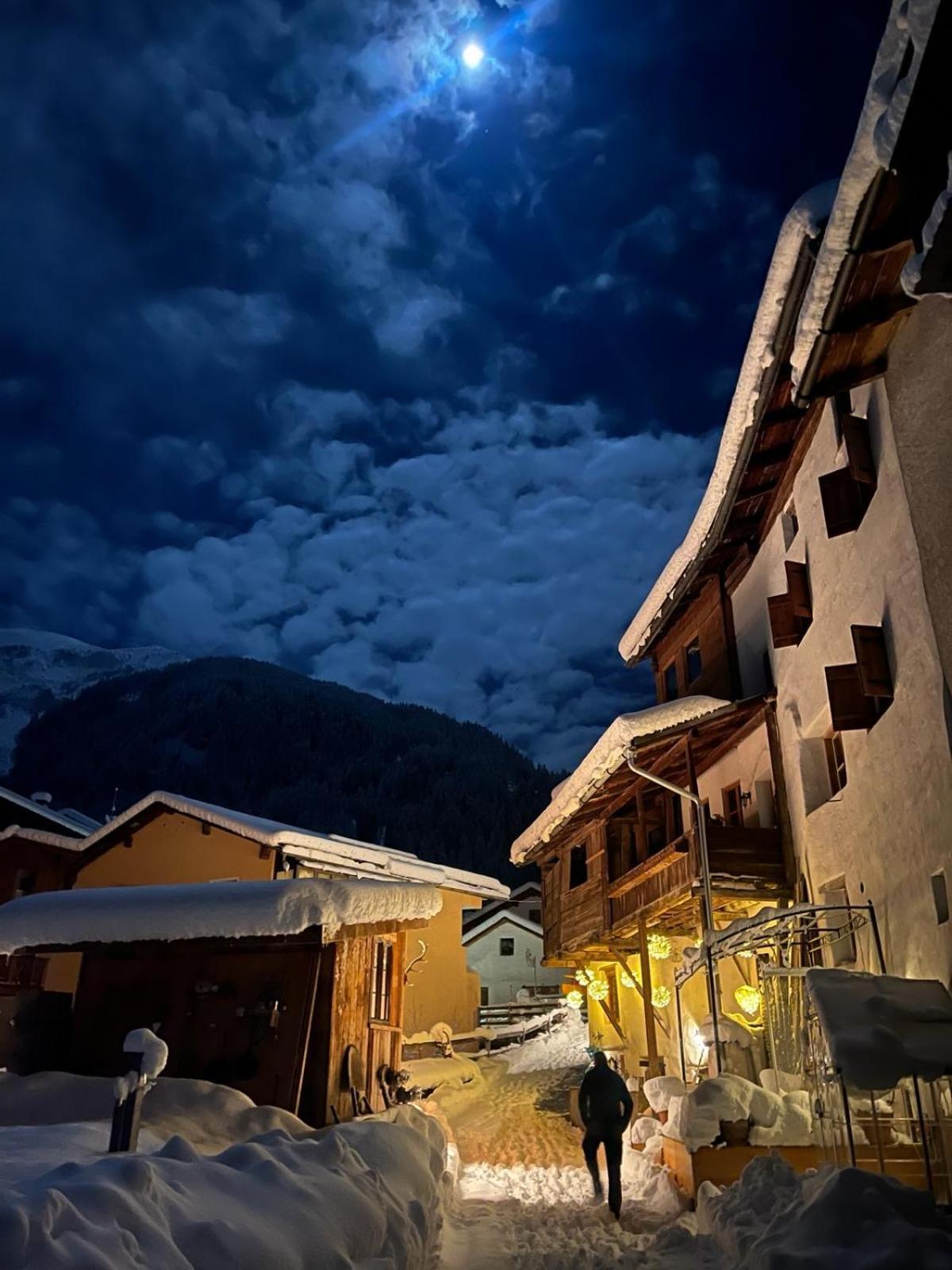 Bed and Breakfast Chasa Jaro Santa Maria Val Müstair Esterno foto